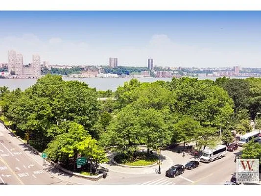 Sold by Wohlfarth & Associates Inc | media 20