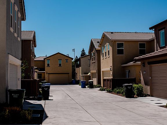 5th image of 920 Posey St