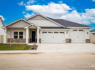 352 W Kinross St, Middleton, ID 83644