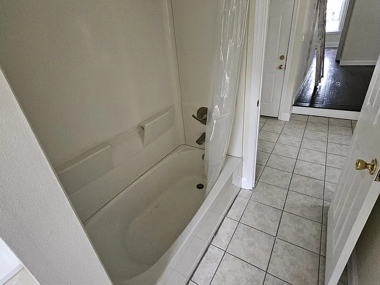 358 Washington Ave — Photo 12