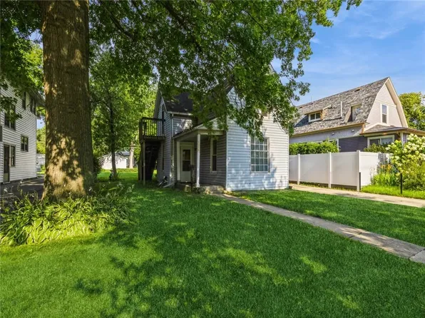 1078 35th St, Des Moines, IA 50311