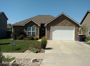 612 Northfield Rd, Manhattan, KS 66502