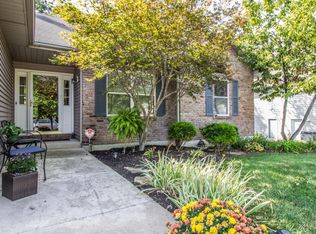 3607 Woods Edge Rd, Columbia, MO 65203