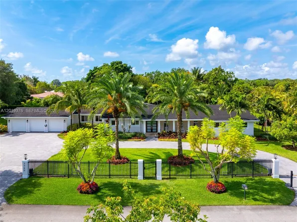 7750 SW 122nd St, Pinecrest, FL 33156