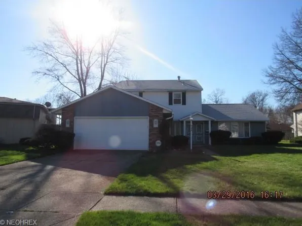 106 Wilshire Ct, Elyria, OH 44035