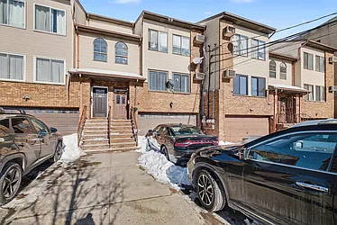 222 Roosevelt Street