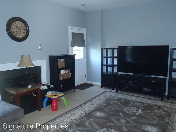 5th image of 3825 Dominion Townes Cir
