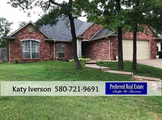 1406 Oakleaf Ct, Duncan, OK 73533