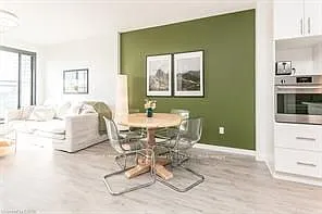 181 King St S #1010 — Photo 15