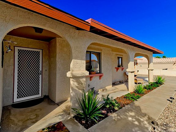 3rd image of 3512 Desert Rose Dr