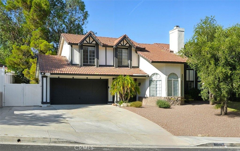 28918 Lillyglen Dr, Santa Clarita, CA 91387 | Zillow