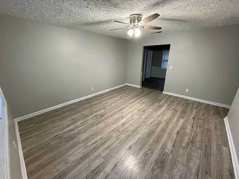 5762 Blueridge Dr — Photo 5