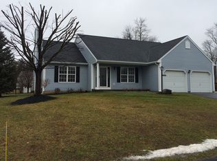 4 Tremont Dr, Albany, NY 12205