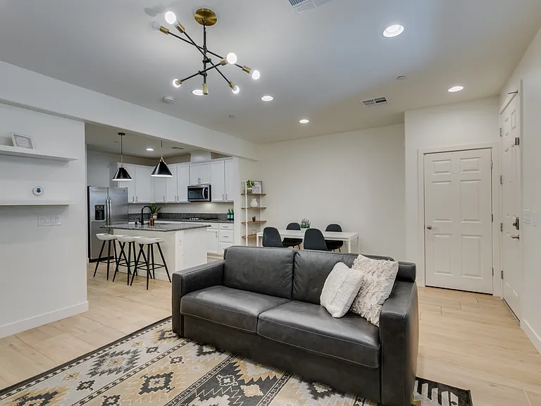 77 Alamere Falls Dr — Photo 13
