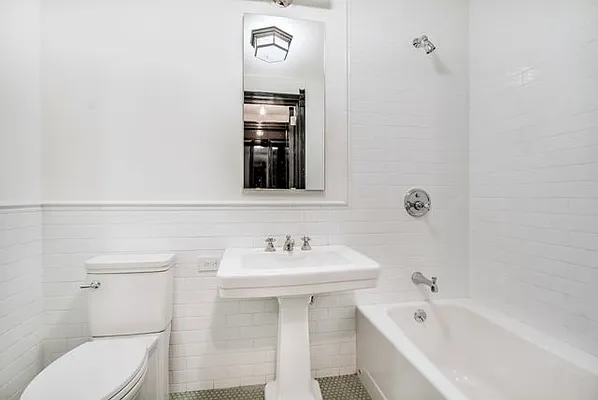 Rented by Compass | media 9