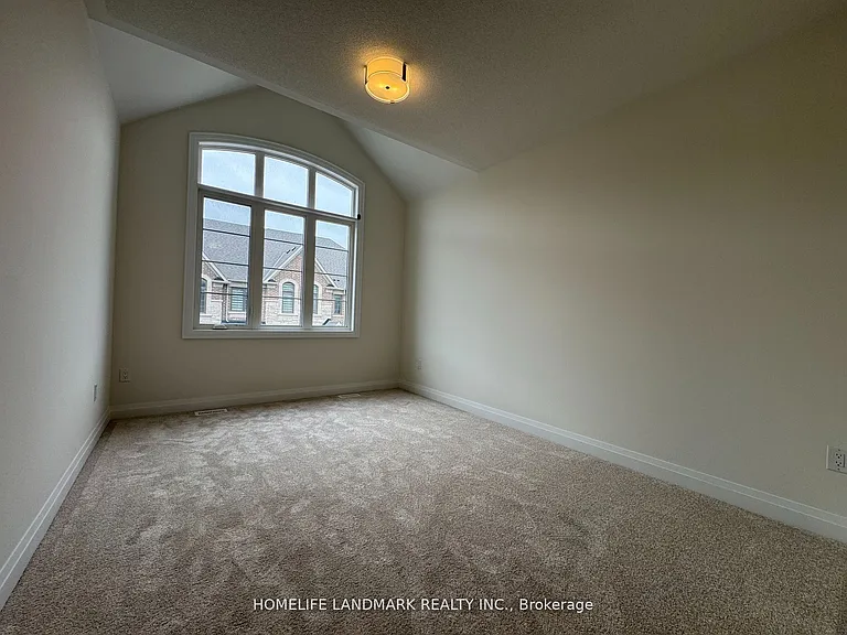 73 West Village Ln — Photo 29