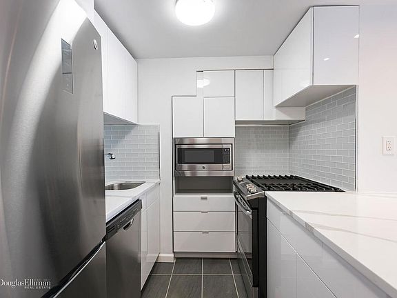 5th image of 1156 3rd Ave #18B