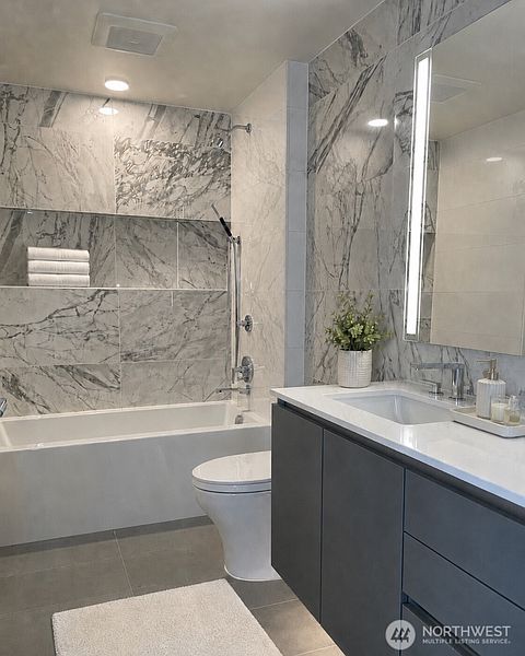 5th image of 2510 6th Avenue #501