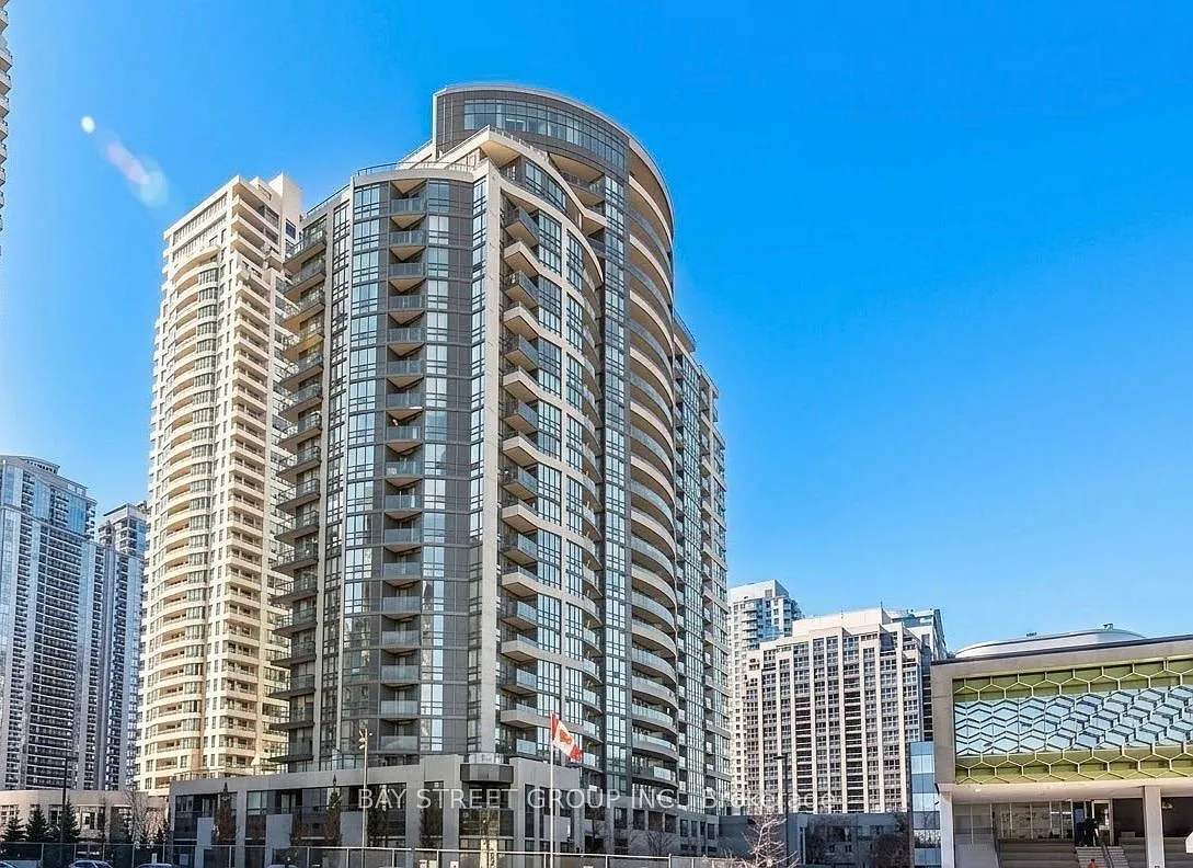 2 bed, $2,900 — Photo 1
