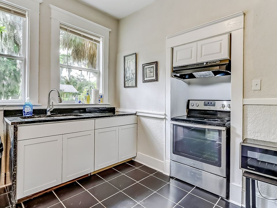 1st image of 437 Basswood St #14926213