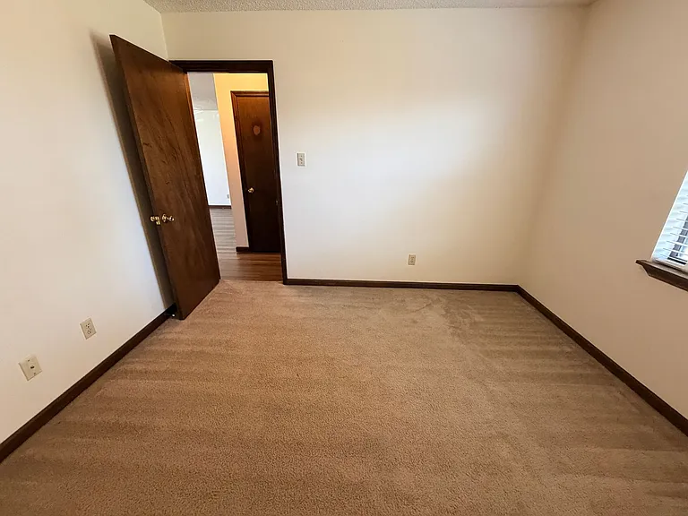 1755 Poplar St #B — Photo 10