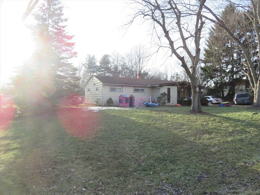 2nd image of 7708 Crestwood Ln