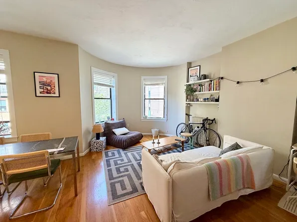 40 Saint Botolph St APT 34, Boston, MA 02116
