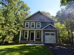 5917 Sneed Dr, Deale, MD 20751