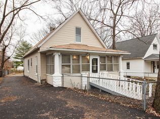 302 Harwood St, Joliet, IL 60432