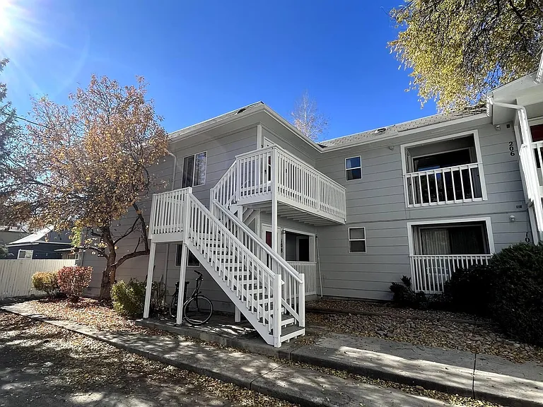 348 Collyer St — Photo 1