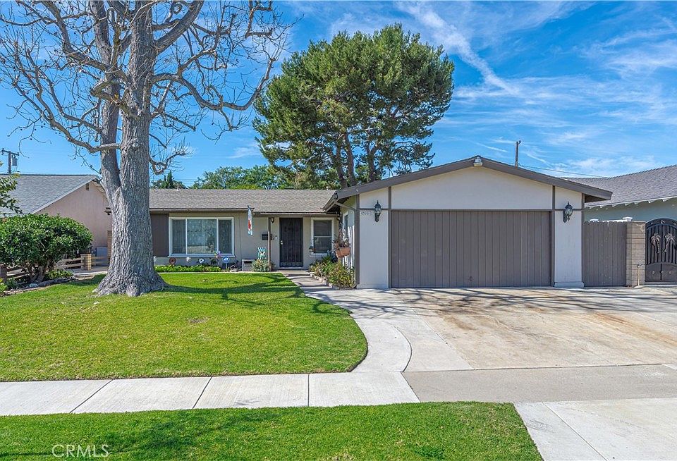 1st image of 12661 Strathmore Dr