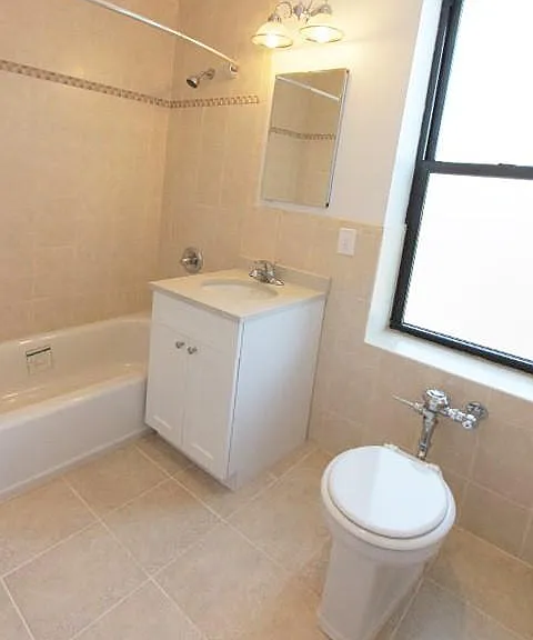 1 Bennett Ave #37 — Photo 11