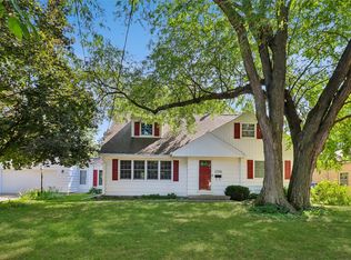 2711 48th Pl, Des Moines, IA 50310