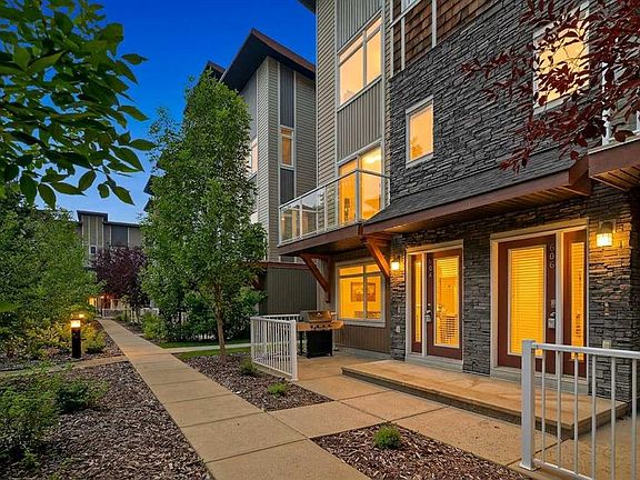 2nd image of 604 E Skyview Point Pl NE