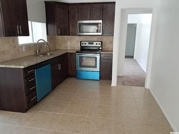 4th image of 3171 W Hillsdale Dr