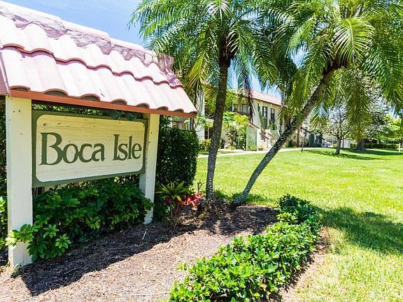2nd image of 105 Tropic Isle Dr