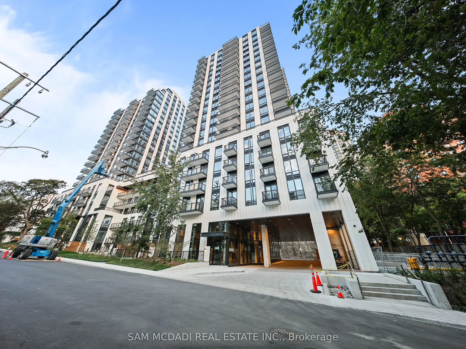 2 bed, $2,300 — Photo 2