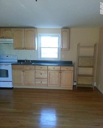2nd image of 337 N Fulton Ave