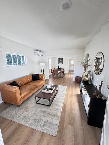 1215 Van Buren St Photo 1