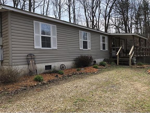 2nd image of 2040 Sprucey Ln