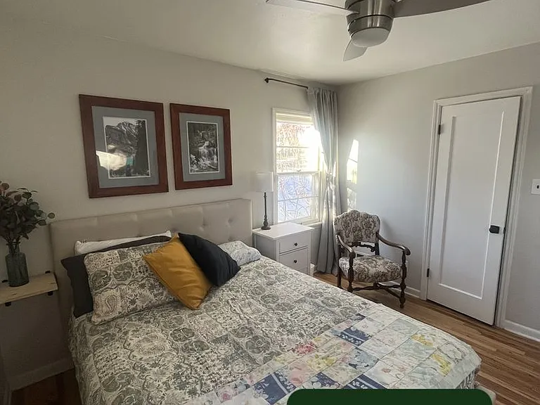 1233 E La Salle St — Photo 12
