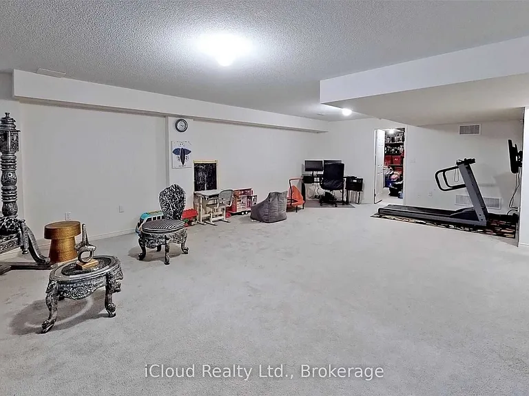 501 Downes Jackson Hts — Photo 24