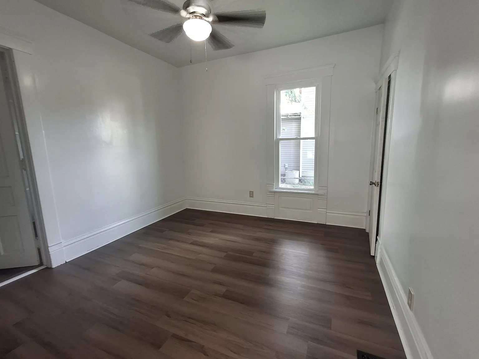 2 bed, 700 sqft, $1,095 — Photo 4