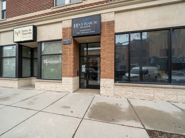 118 S Washington St #327, Green Bay, WI 54301