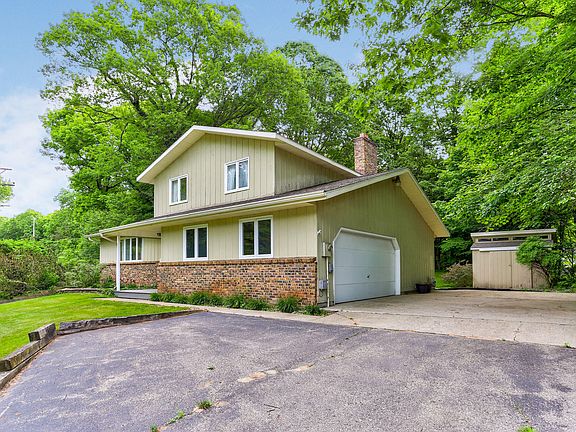 4th image of 11380 Lakeshore Dr
