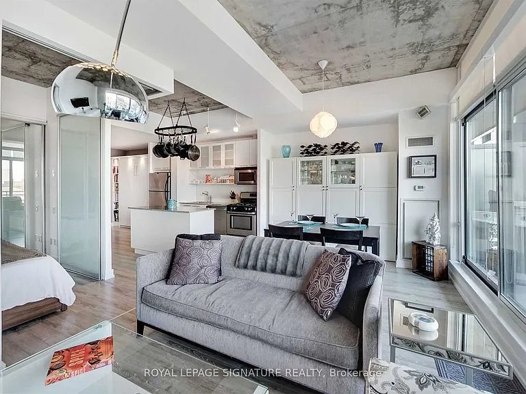 66 Portland St #610 — Photo 3
