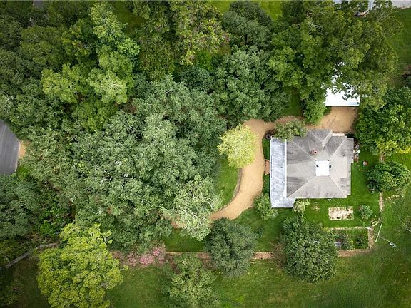 2nd image of 687 Chickamaw Rd