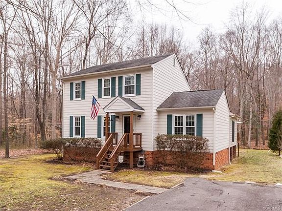 2nd image of 320 Pocono Dr