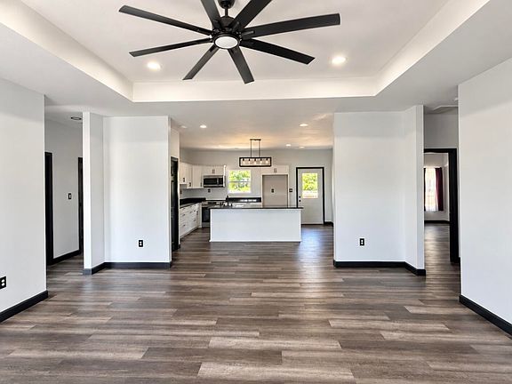 3rd image of 104 Haylee Circle