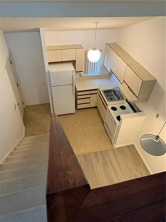 2 bed, 2.0 bath, 850 sqft, $2,000 — Photo 4